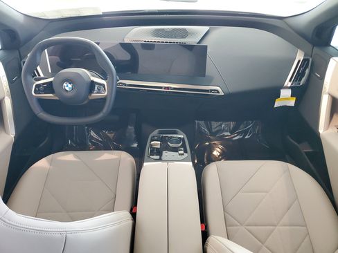 New 2026 BMW iX xDrive45 image 14