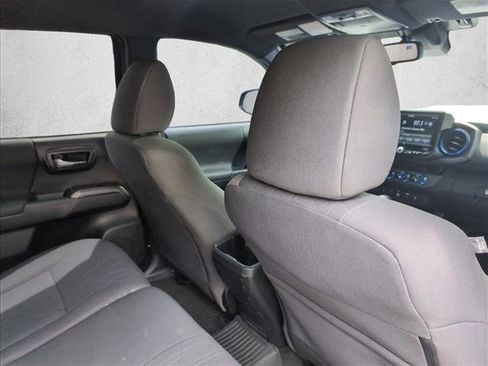 Used 2018 Toyota Tacoma TRD Sport w/ Technology Package image 22