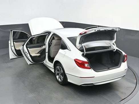 Used 2019 Honda Accord EX image 46