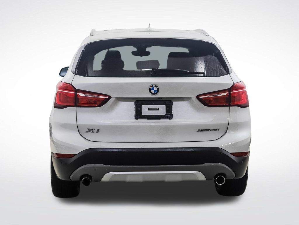 Used 2019 BMW X1 xDrive28i w/ Convenience Package AWD/4WD image 2