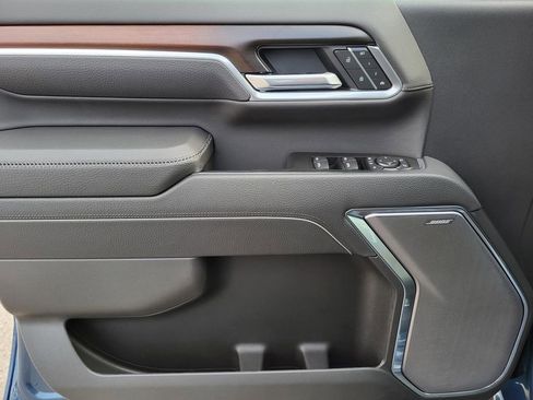 New 2026 GMC Sierra 2500 Denali w/ Denali Reserve Package image 6