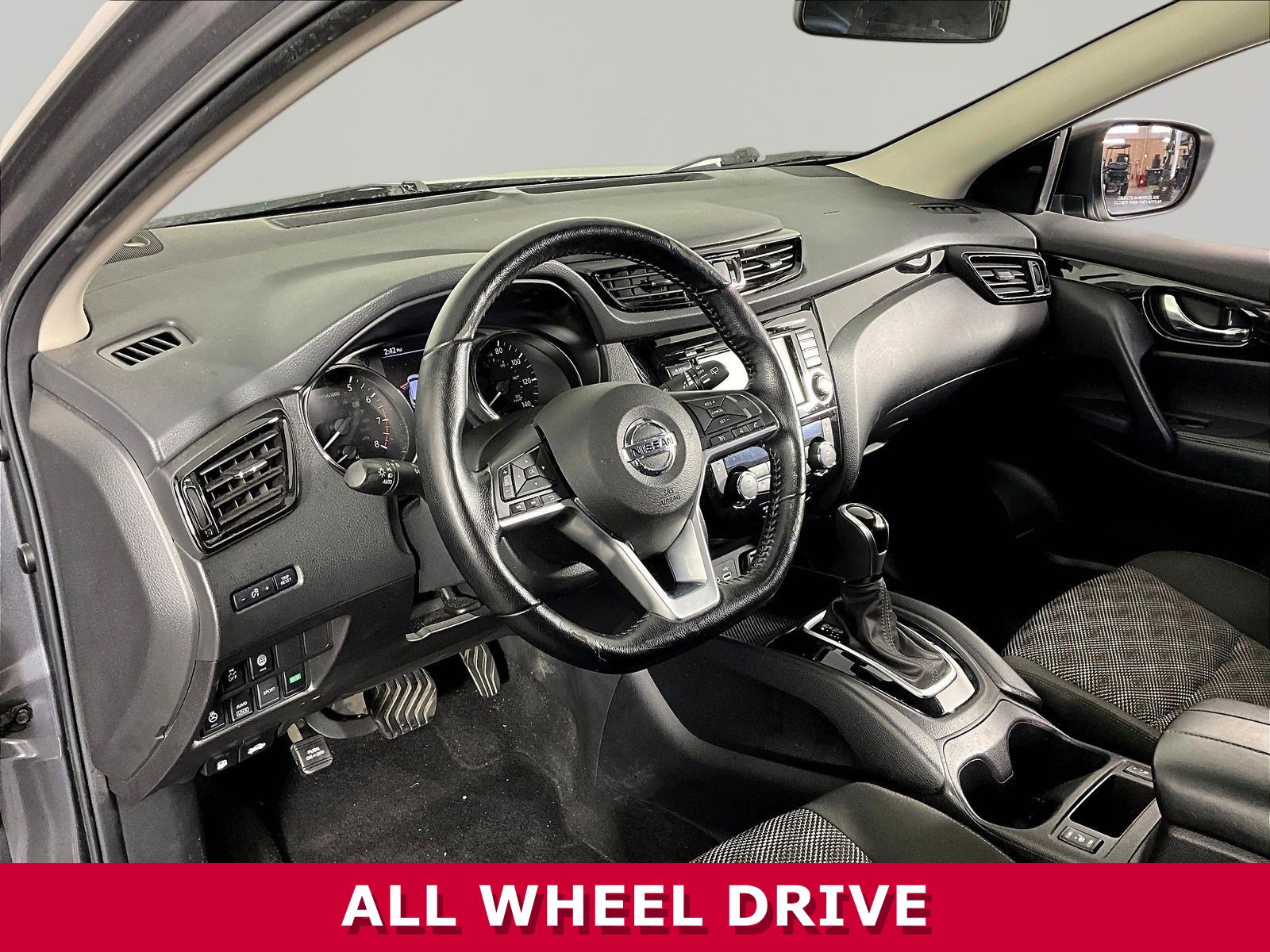 Certified 2022 Nissan Rogue Sport SV AWD/4WD image 16