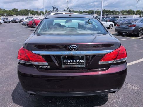 Used 2011 Toyota Avalon Limited FWD image 5