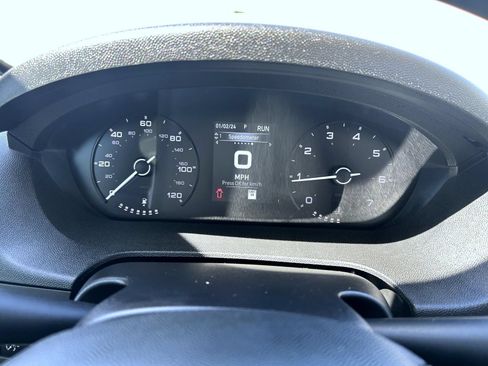 Used 2024 RAM ProMaster 2500 w/ Storage Group FWD image 15