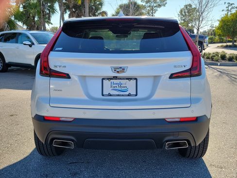 Used 2021 Cadillac XT4 Luxury image 4