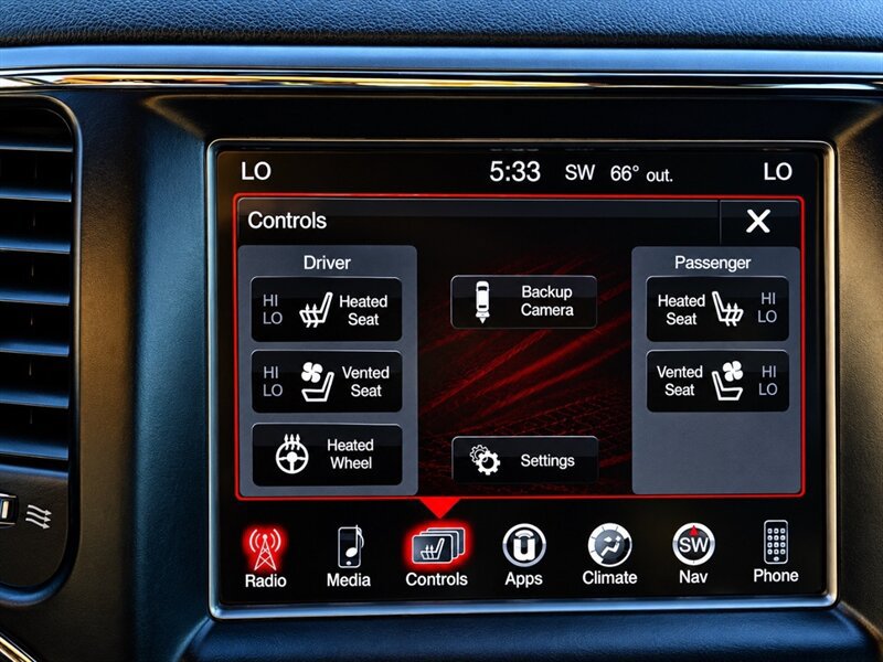 Used 2017 Jeep Grand Cherokee SRT AWD/4WD image 32