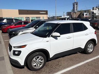 Used 2022 Hyundai Venue SE w/ Cargo Package