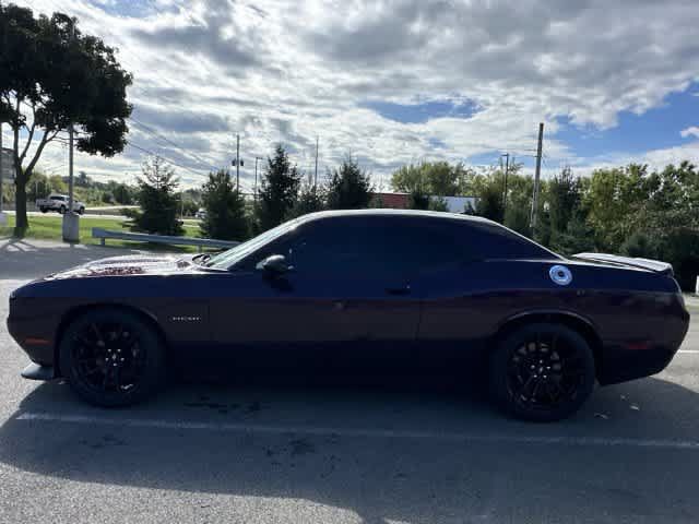Used 2022 Dodge Challenger R/T w/ Performance Plus Package RWD image 2