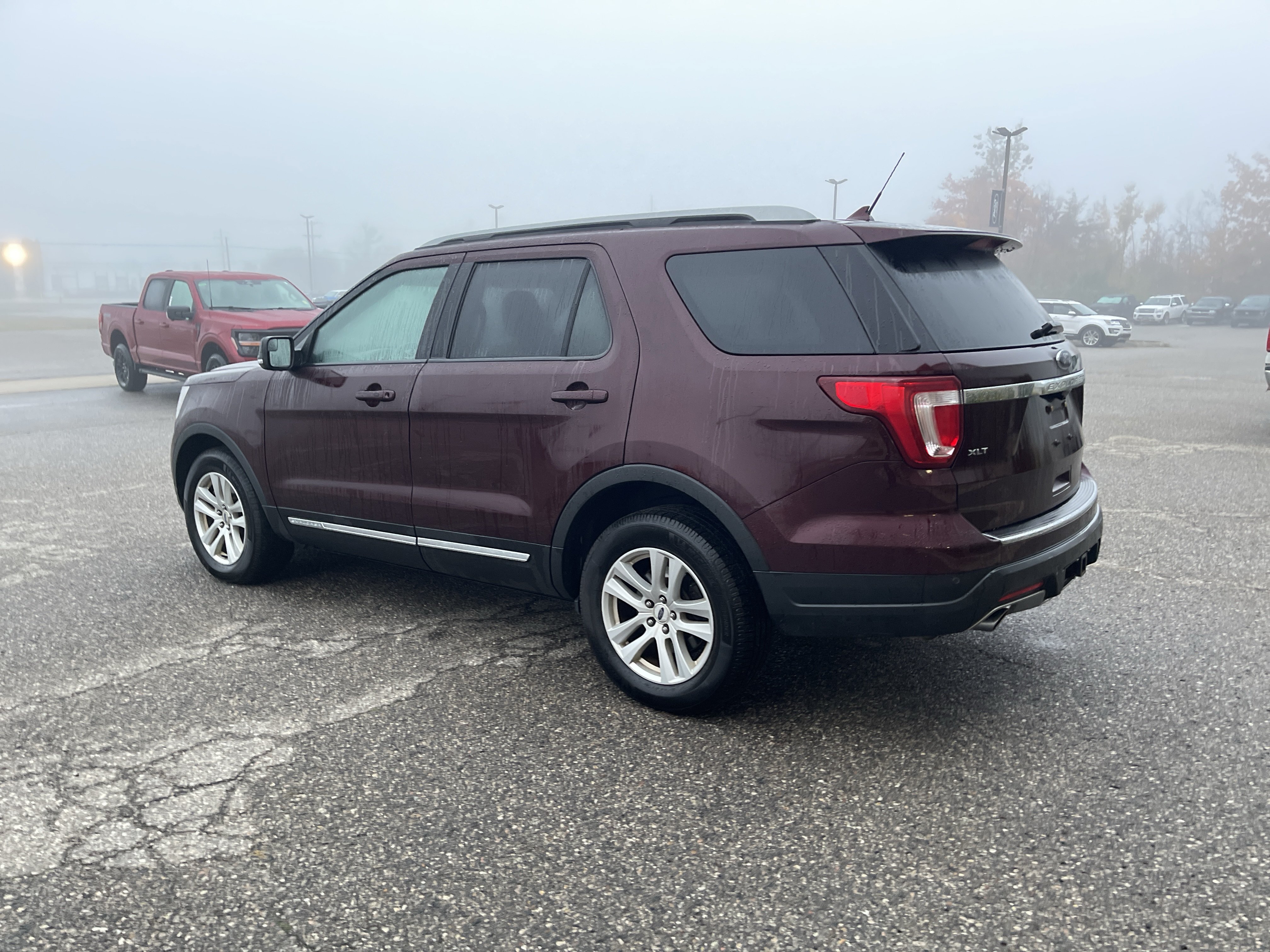 Used 2018 Ford Explorer XLT w/ Equipment Group 201A AWD/4WD image 6
