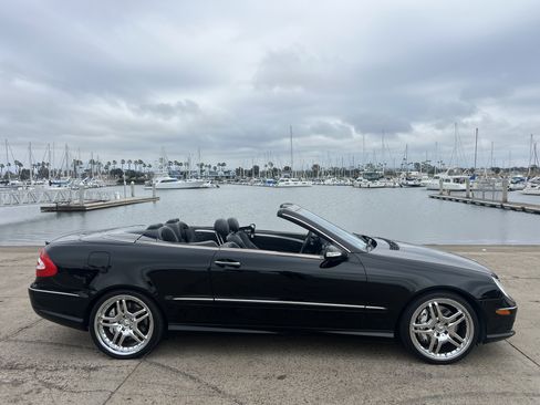 Used 2005 Mercedes-Benz CLK 55 AMG Cabriolet image 6