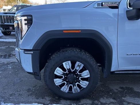 New 2026 GMC Sierra 2500 Denali w/ Denali Reserve Package image 8