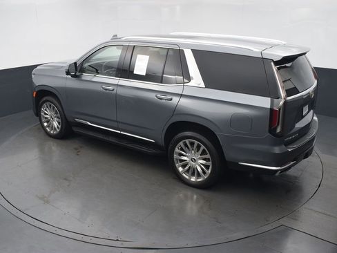 Used 2021 Cadillac Escalade Premium Luxury w/ LPO, Illumination Package image 45
