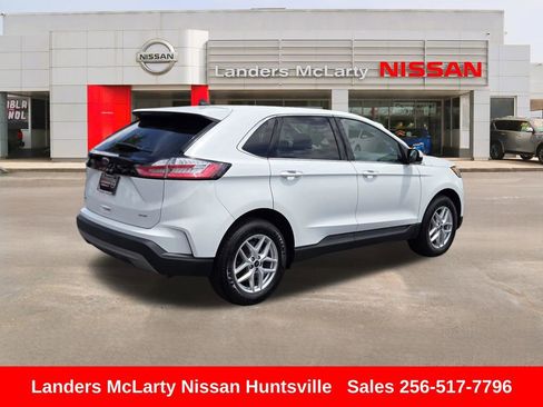 Used 2024 Ford Edge SEL AWD/4WD image 3