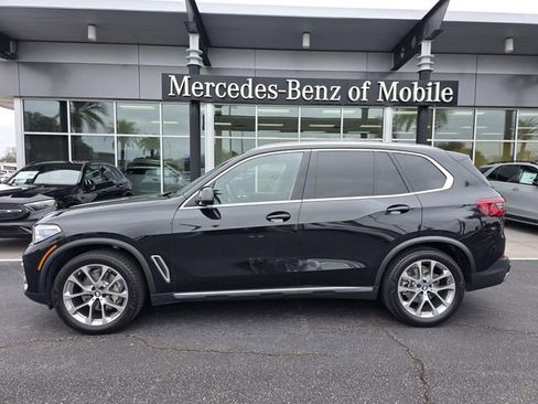 Used 2020 BMW X5 sDrive40i w/ Premium Package image 1