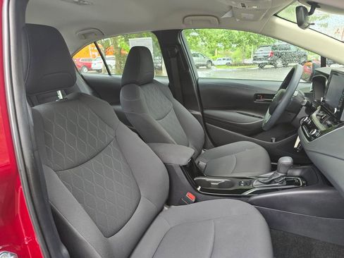 Used 2022 Toyota Corolla LE w/ Carpet Mat Package (TMS) FWD image 11