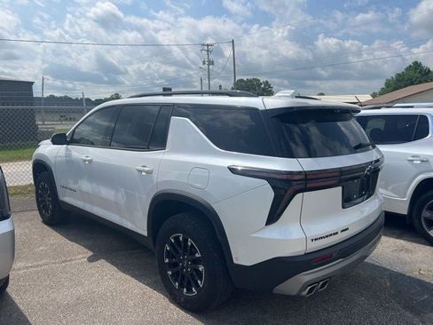 Used 2024 Chevrolet Traverse Z71 w/ Enhanced Driving Package AWD/4WD image 4