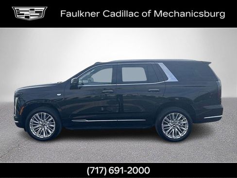 Certified 2025 Cadillac Escalade Premium Luxury AWD/4WD image 9