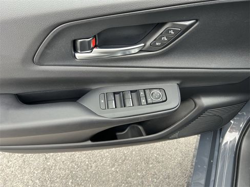 Used 2024 Toyota Prius Prime Premium image 15