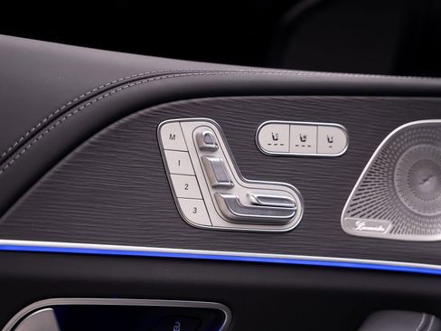 Used 2024 Mercedes-Benz GLS 63 AMG 4MATIC image 61