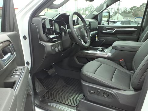 New 2026 Chevrolet Silverado 2500 LTZ w/ LTZ Plus Package image 9