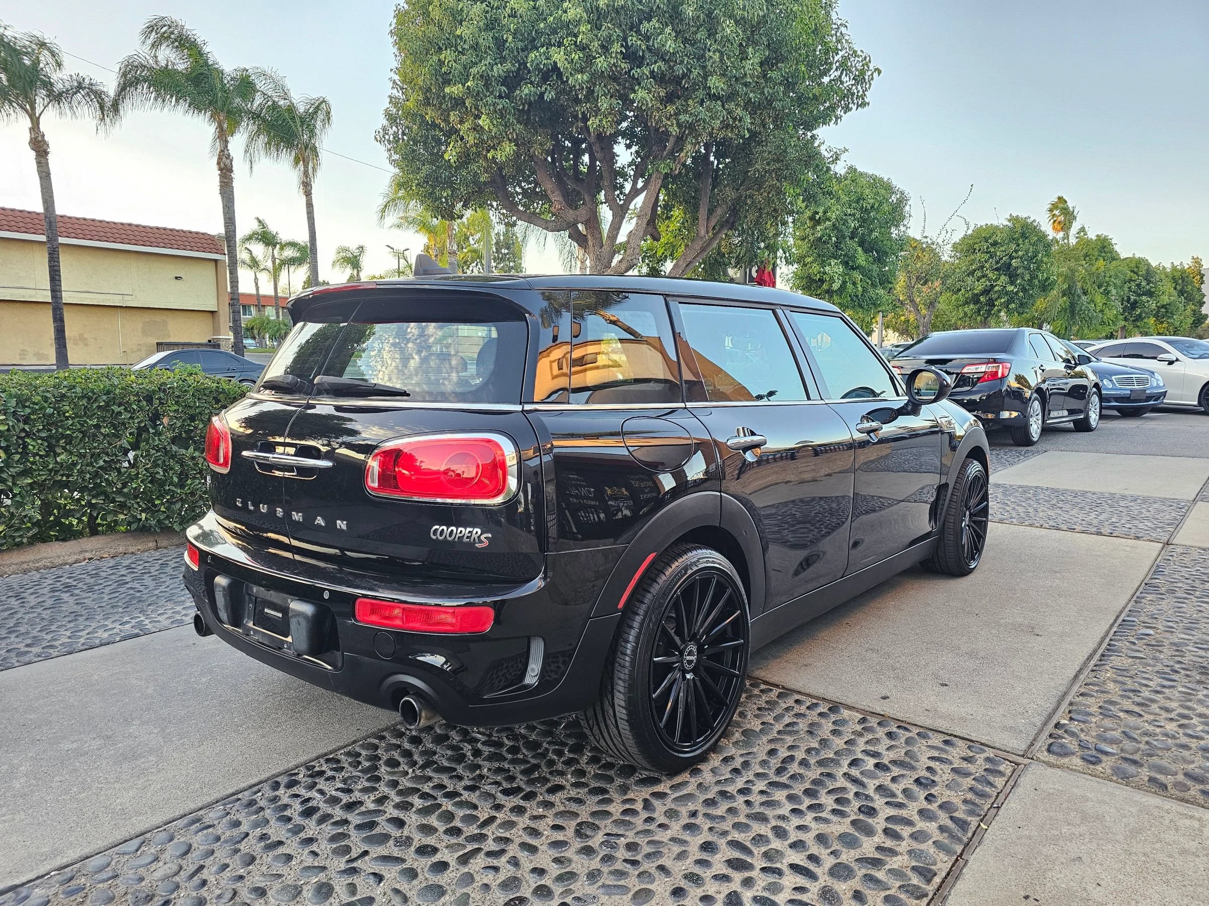 Used 2016 MINI Cooper Clubman S FWD image 5