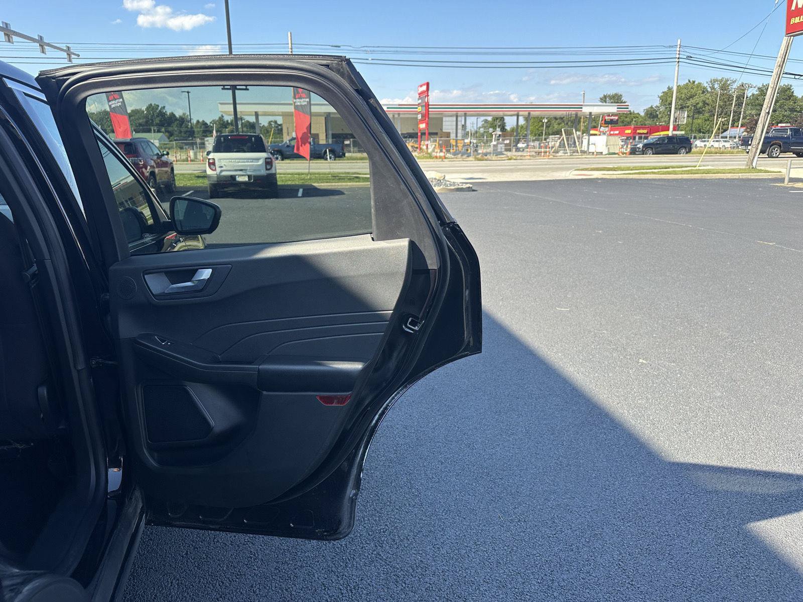 Used 2023 Ford Escape Active w/ Tech Pack #2 AWD/4WD image 25