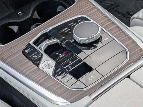 Used 2026 BMW X5 sDrive40i image 12