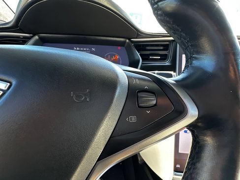Used 2020 Tesla Model X Long Range AWD/4WD image 24