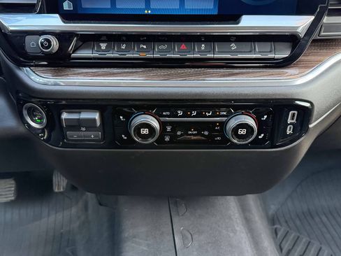 Used 2025 Chevrolet Silverado 3500 LT w/ All Star Edition AWD/4WD image 31