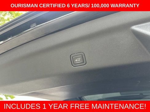 Used 2025 Chevrolet Suburban RST w/ Comfort Package AWD/4WD image 16