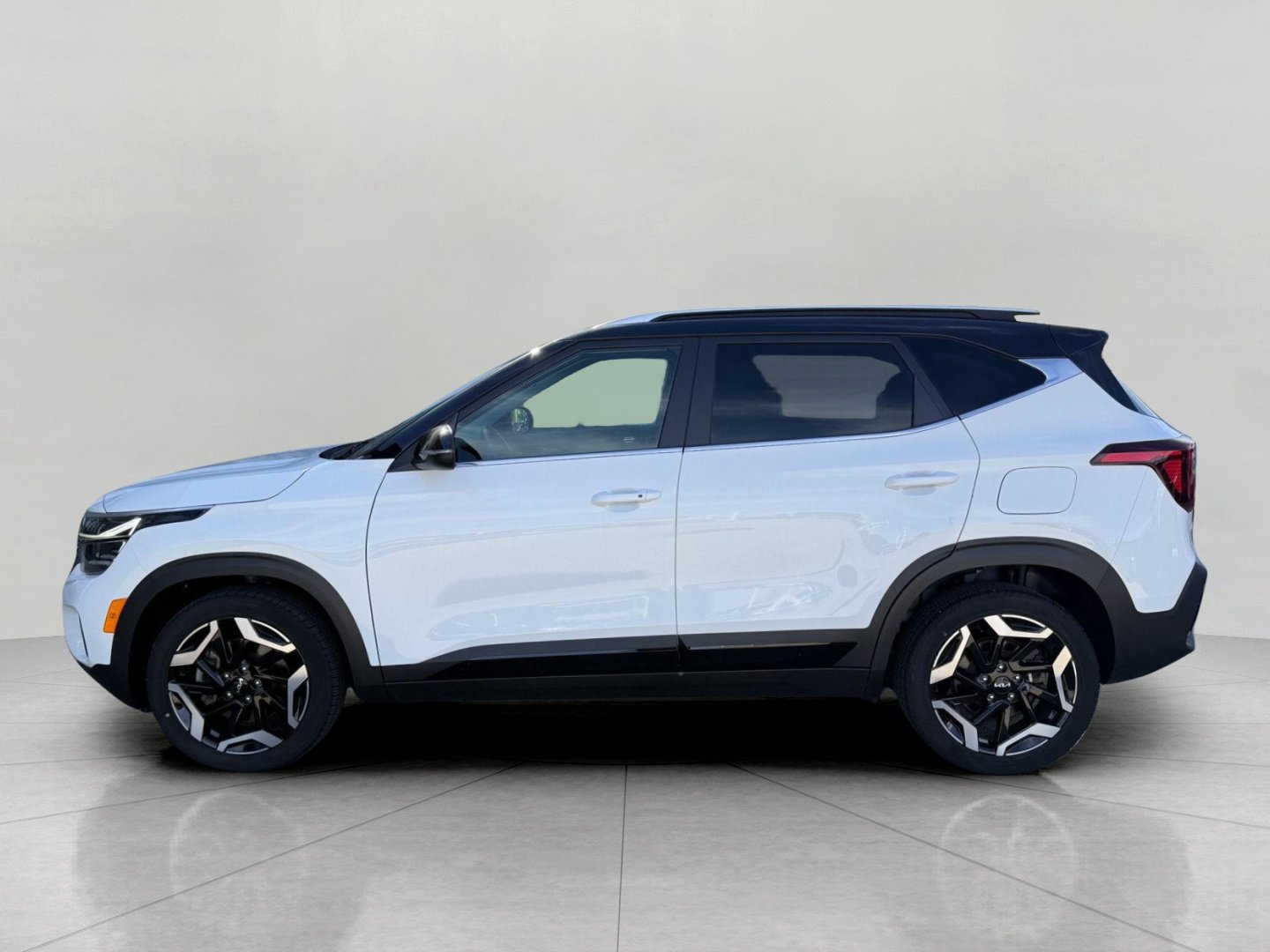 Used 2024 Kia Seltos SX AWD/4WD image 8