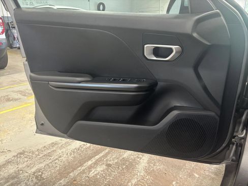 Used 2025 Kia K4 FWD image 18