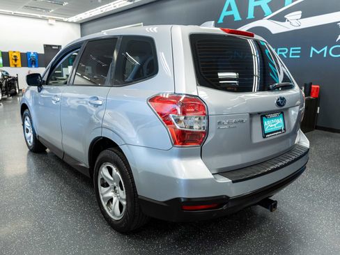 Used 2016 Subaru Forester 2.5i AWD/4WD image 8