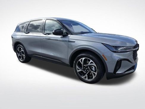 New 2025 Lincoln Nautilus Premier w/ Equipment Group 102A image 1