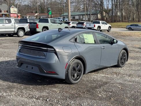 New 2026 Toyota Prius Plug-In Hybrid image 3