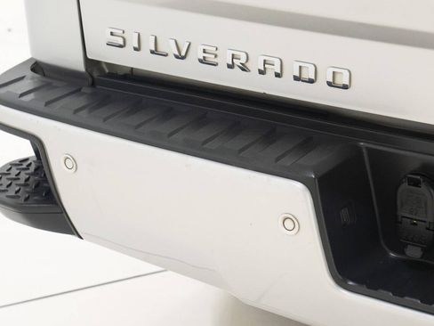 Used 2017 Chevrolet Silverado 1500 LT w/ Texas Edition image 21