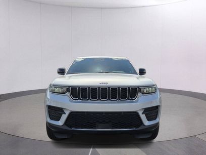 New 2026 Jeep Grand Cherokee Laredo