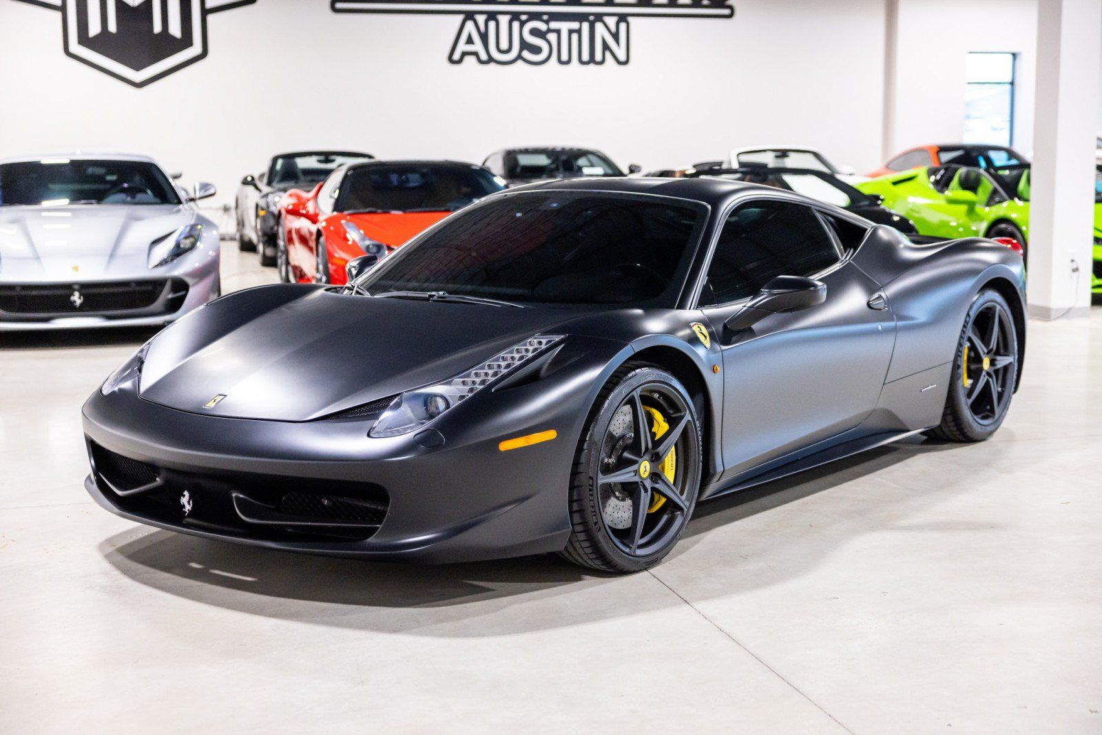 Used 2011 Ferrari 458 Italia Coupe RWD image 12