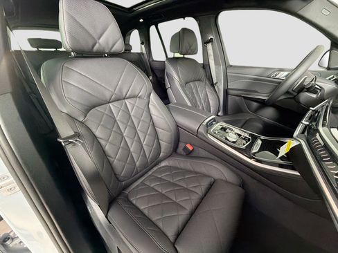 New 2026 BMW X5 xDrive40i w/ Executive Package image 29