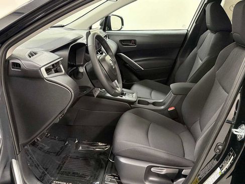 New 2026 Toyota Corolla Cross LE AWD/4WD image 13