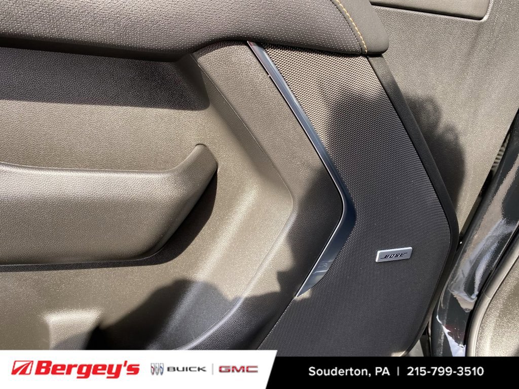 Certified 2024 GMC Yukon AT4 AWD/4WD image 28