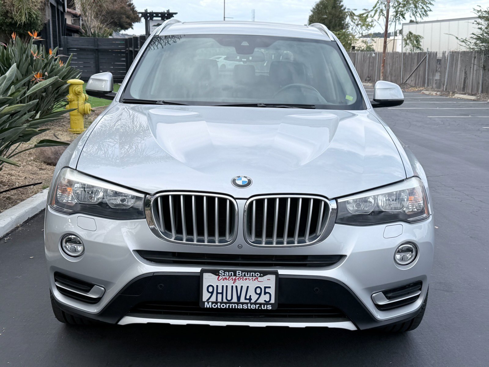 Used 2017 BMW X3 xDrive28i AWD/4WD image 4