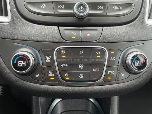 Used 2024 Chevrolet Malibu LT image 23