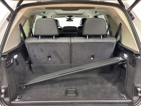 Used 2023 BMW X7 xDrive40i image 45