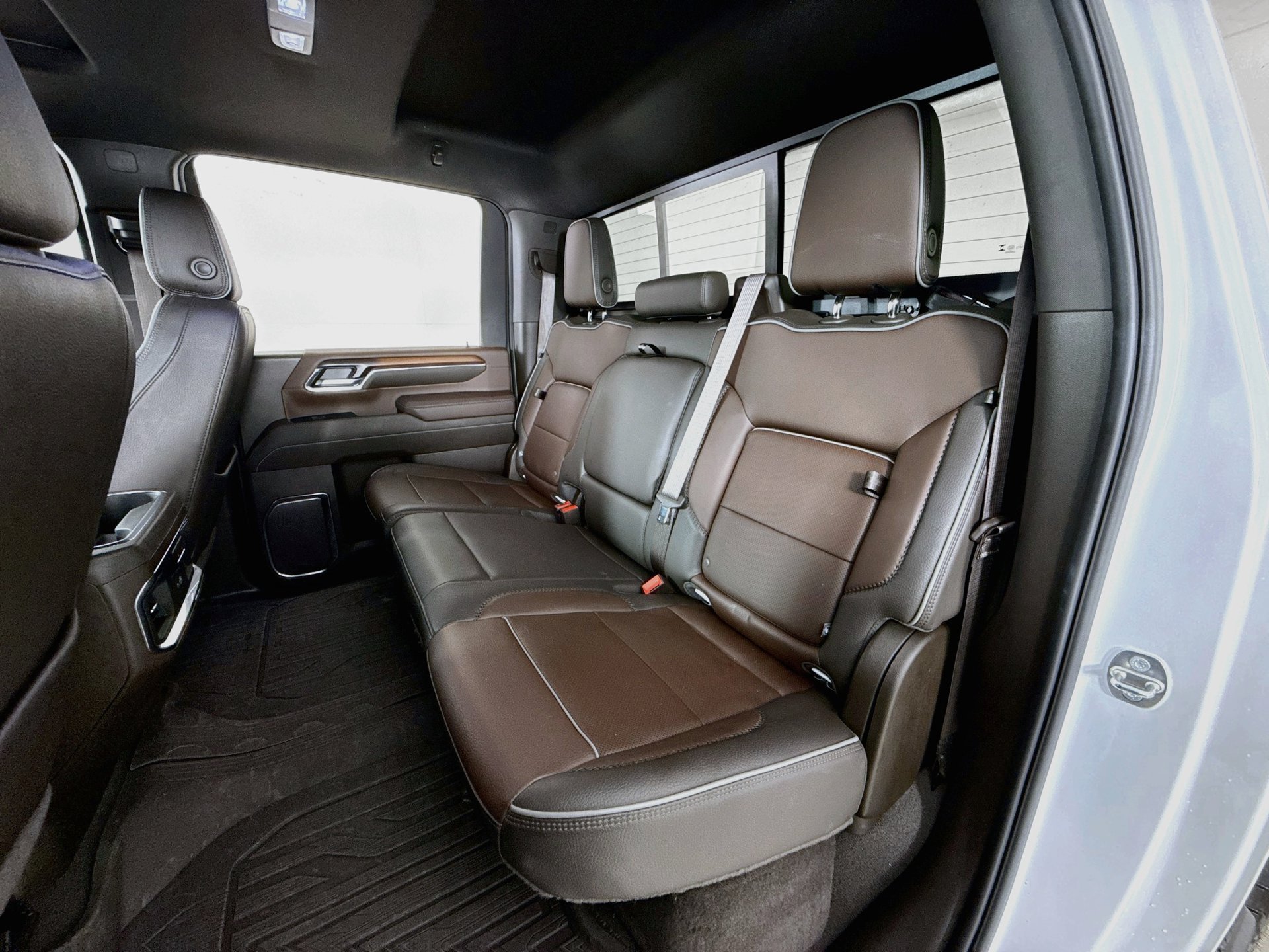 Used 2024 GMC Sierra 2500 Denali w/ Denali Reserve Package AWD/4WD image 19