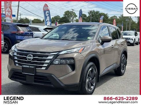 Certified 2024 Nissan Rogue SV AWD/4WD image 4