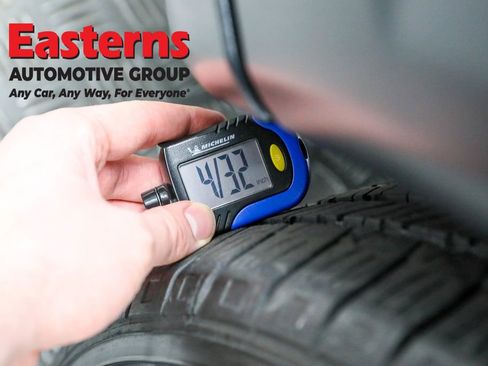 Used 2022 Jeep Compass Latitude w/ Sun and Sound Group image 25