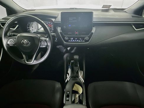 Used 2025 Toyota Corolla SE FWD image 27