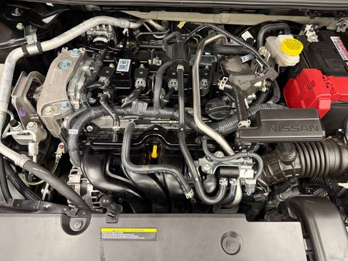 Used 2025 Nissan Sentra S FWD image 27