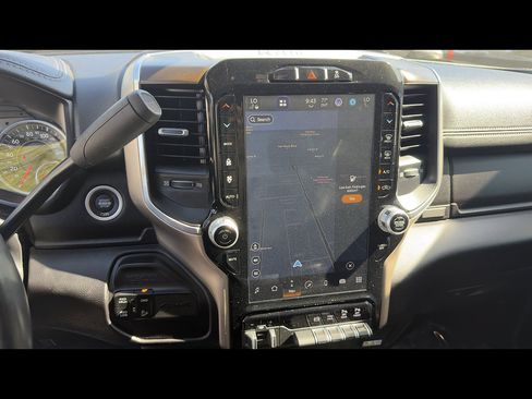 Used 2023 RAM 2500 Laramie AWD/4WD image 8